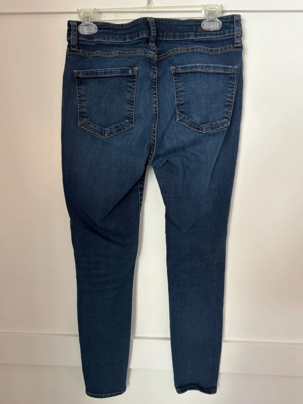 Kut from the Kloth Donna Dark Indigo Skinny Jeans size 8 in excellent condition
